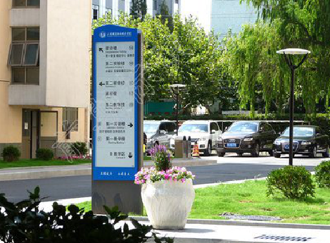 苏州哪些因素影响宣传栏的制作？